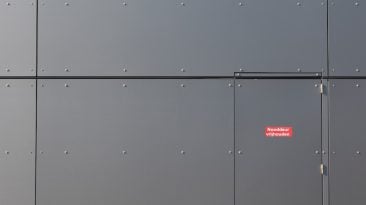 Photo Custom Header Feature